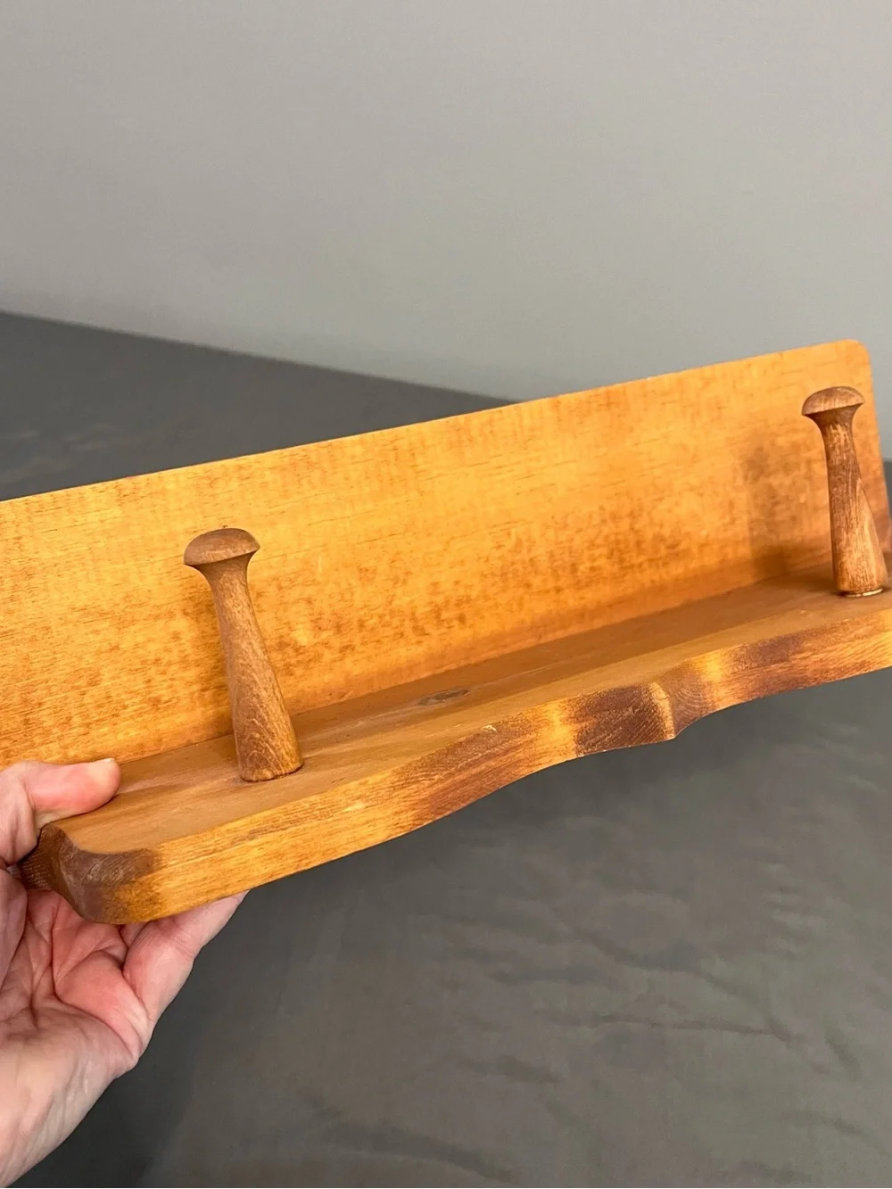 VTG Handmade Wood Scalloped Wall Display Knick Knack Shelf W/ 2 Pegs Cottagecore